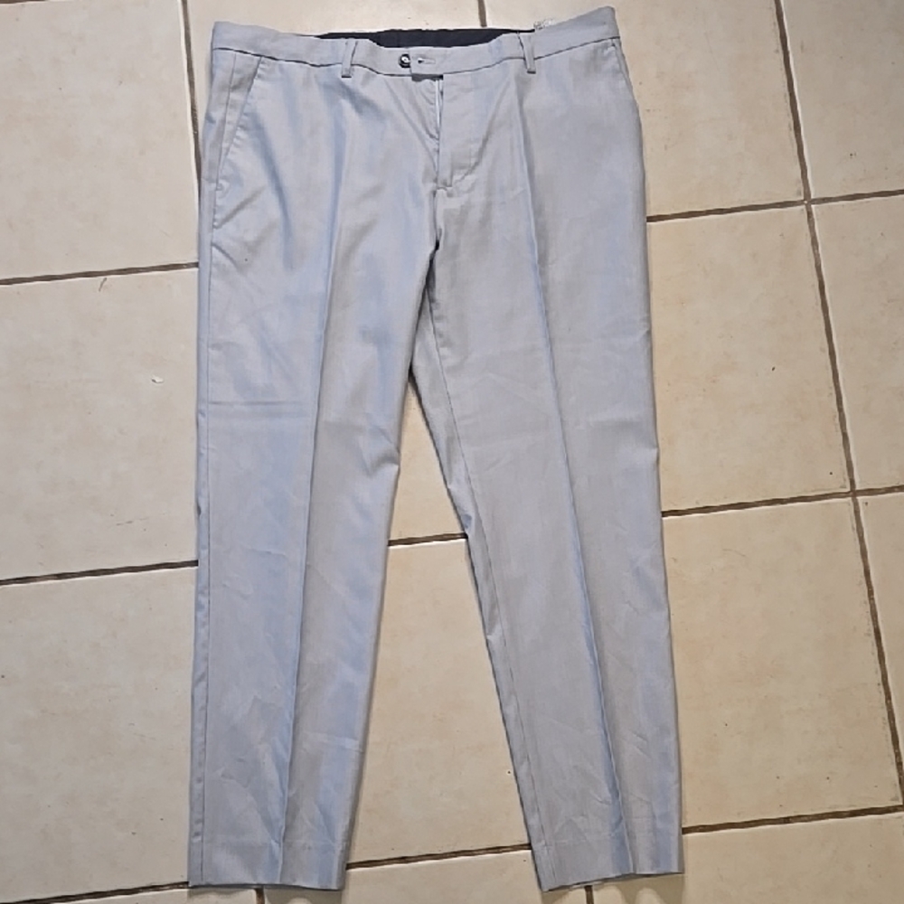 Zara Light Gray Men's Dress Pants - Slim Pleated Front